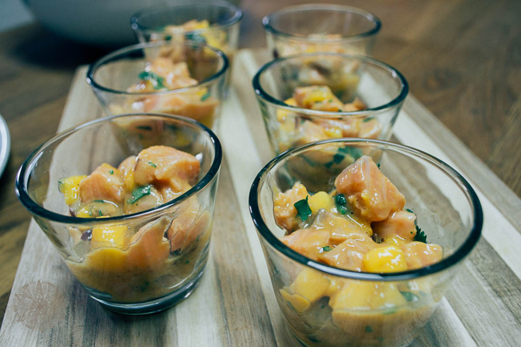 Lachs Ceviche mit Mango und Koriander - FrauBpunkt