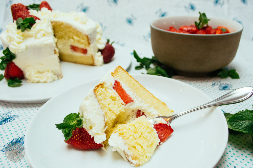 FrauBpunkt Erdbeerkuchen japanisch Sahne Muttertag Fürstenberg-7