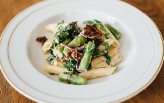 FrauBpunkt Penne Spargel Bacon Rezept Microplane (6)