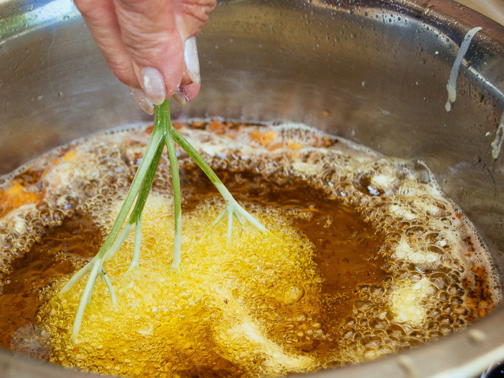 FrauBpunkt Hollerkücherl Bayerisch Rezept Hollunder Bierteig-27