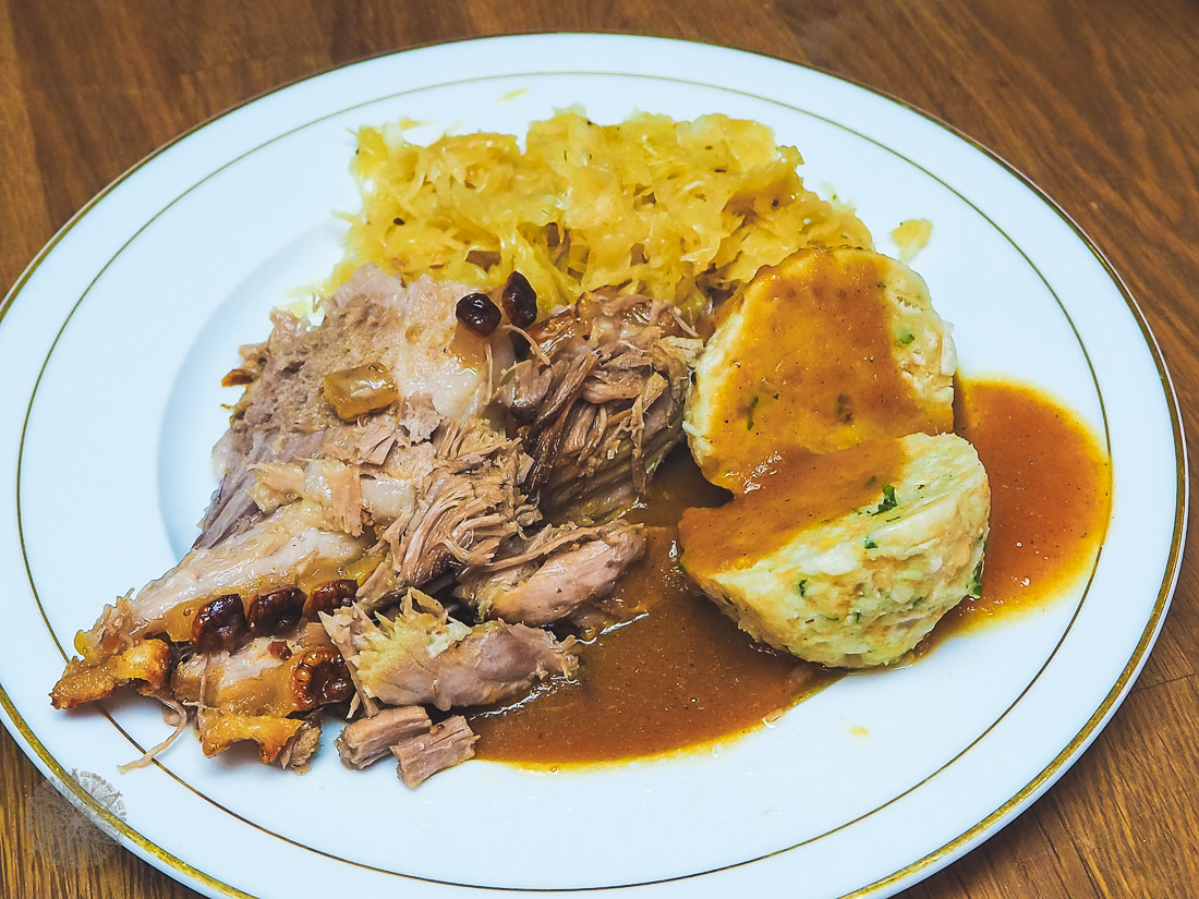 FrauBpunkt Schweinebraten Krustenbraten Semmelknödel Bayerisch Mundart Soulfood (31 von 33)