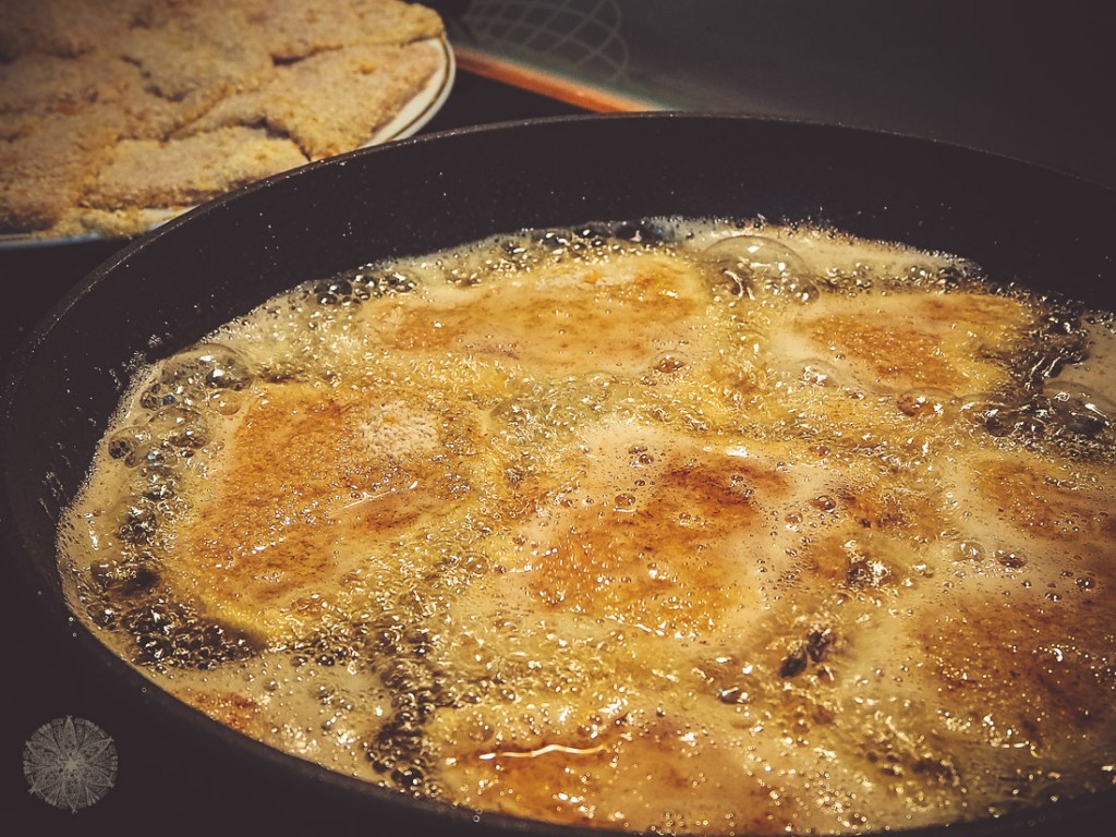 Wiener Schnitzel Kartoffelsalat Tischkultur FrauBpunkt (14 von 37)