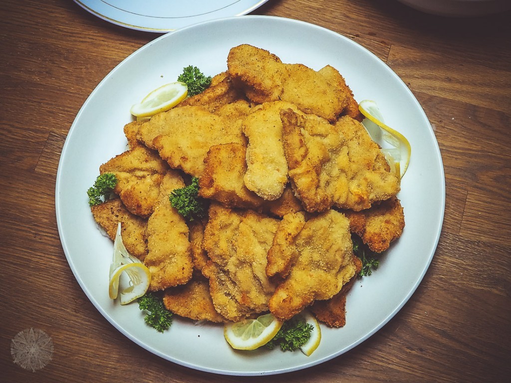 Wiener Schnitzel Kartoffelsalat Tischkultur FrauBpunkt (16 von 37)