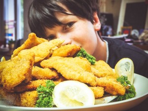 Wiener Schnitzel Kartoffelsalat Tischkultur FrauBpunkt (21 von 37)